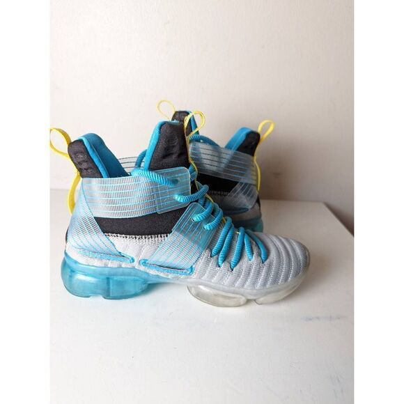 VITIKE Kid's Non-Slip High-Top Basketball Shoes Size 1 - Picture 7 of 9